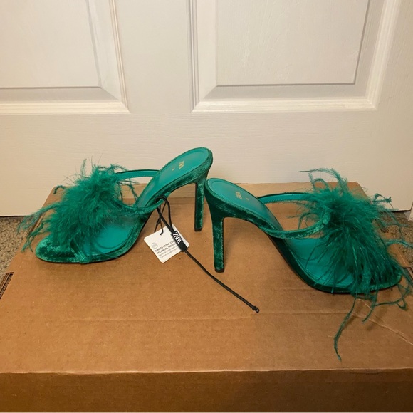 Zara Feathered Velvet Heels Size 6 - Picture 4 of 13